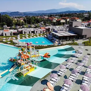 4* Feriested Sisan Family